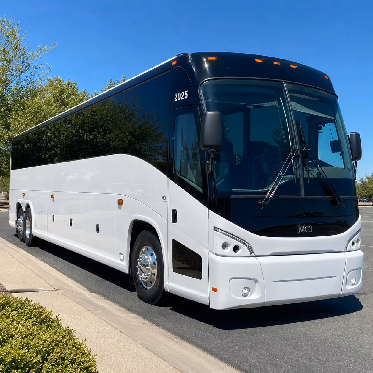 college groups sports teams and corporate travelers all rely on austin long distance bus rentals